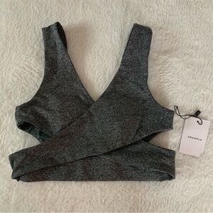Women’s Medium ADANOLA Wrap Around Gray Heather Padded Sports Bra Kendall Jenner